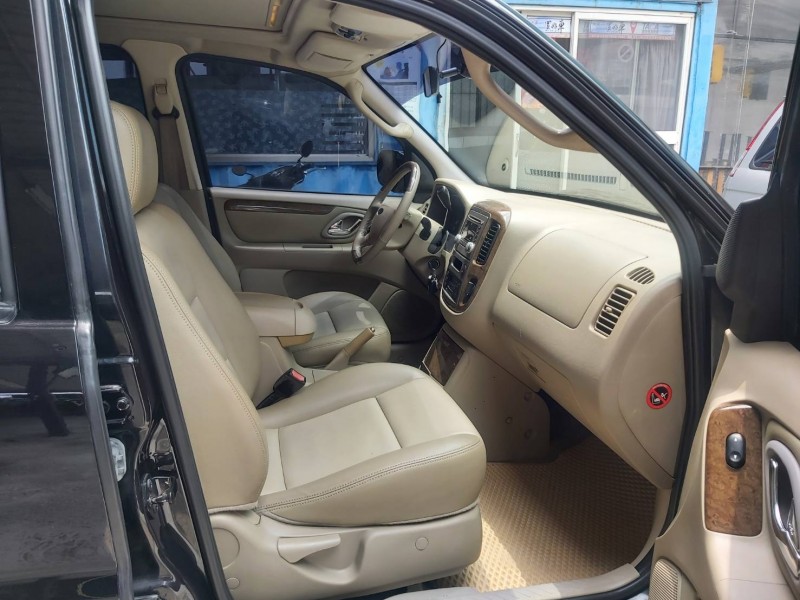 Ford/福特  Escape 2004年福特ESCAPE艾斯卡佩2.3(休旅車) | 新北市汽車商業同業公會｜TACA優良車商聯盟｜中古、二手車買車賣車公會認證保固