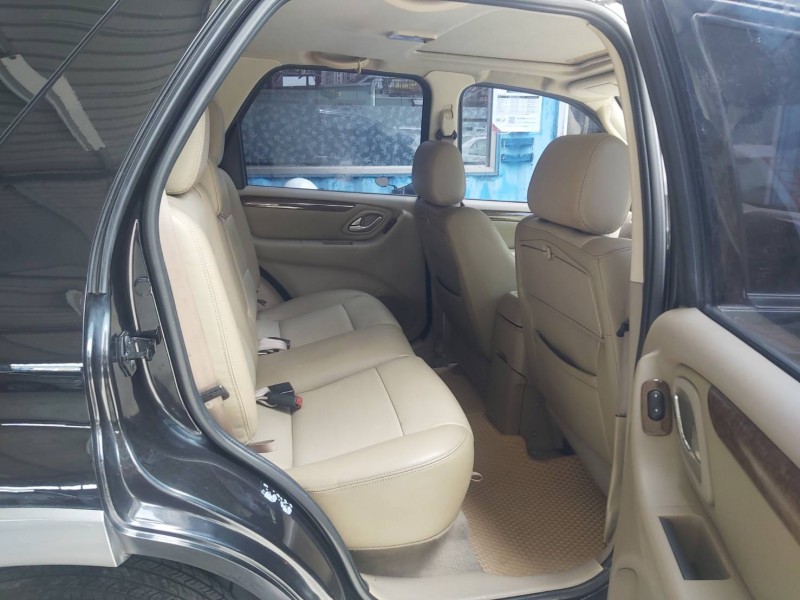 Ford/福特  Escape 2004年福特ESCAPE艾斯卡佩2.3(休旅車) | 新北市汽車商業同業公會｜TACA優良車商聯盟｜中古、二手車買車賣車公會認證保固