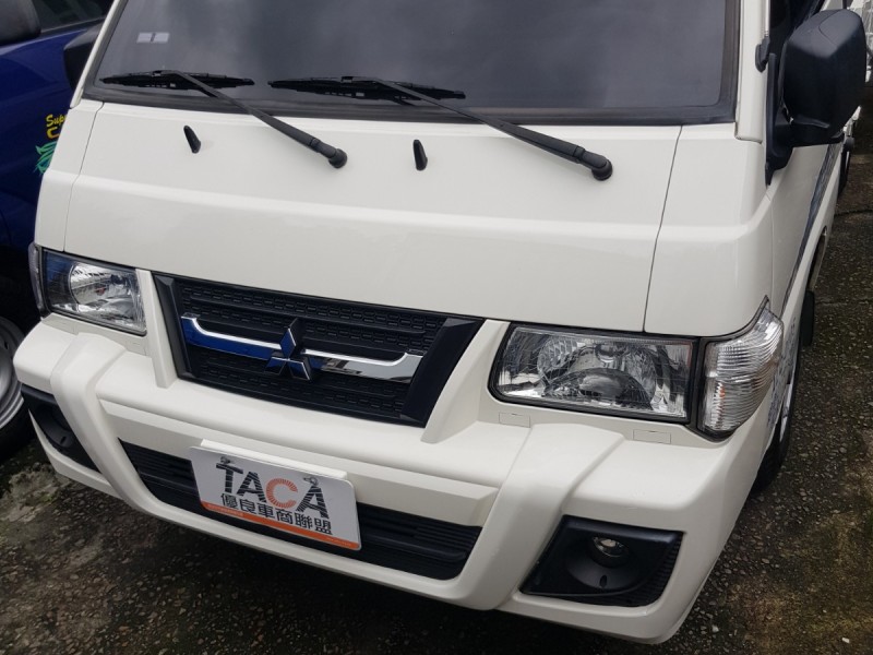 Mitsubishi  Delica 得利卡2.4cc貨車 | 新北市汽車商業同業公會｜TACA優良車商聯盟｜中古、二手車買車賣車公會認證保固