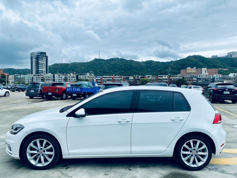 Volkswagen 福斯  Golf 2017年 Volkswagen 福斯 高爾夫 Golf 280 TSI | 新北市汽車商業同業公會｜TACA優良車商聯盟｜中古、二手車買車賣車公會認證保固