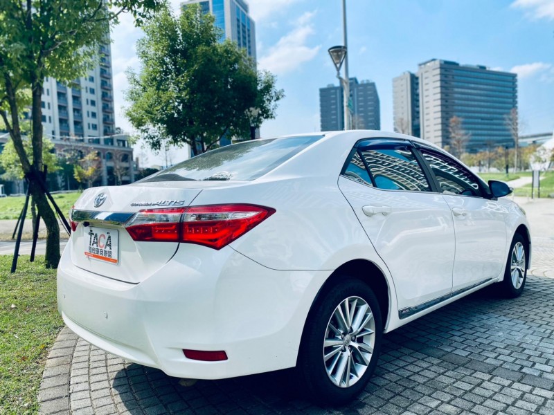 Toyota  Altis 2014年 TOYOTA ALTIS 阿帝士 1.8L 白色 | 新北市汽車商業同業公會｜TACA優良車商聯盟｜中古、二手車買車賣車公會認證保固