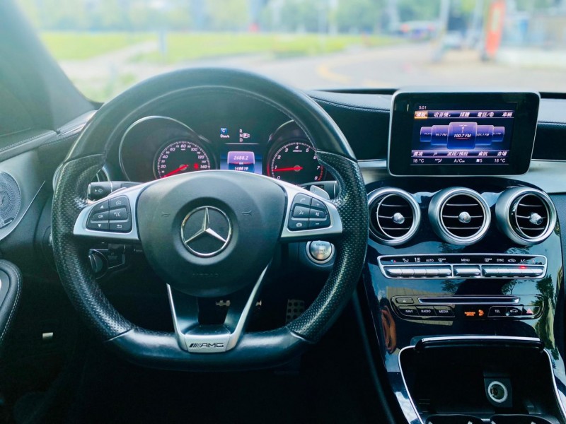 Mercedes-Benz/賓士   C-CLASS  C300 2014年 BENZ 賓士 C300 4matic 白色 2.0L | 新北市汽車商業同業公會｜TACA優良車商聯盟｜中古、二手車買車賣車公會認證保固