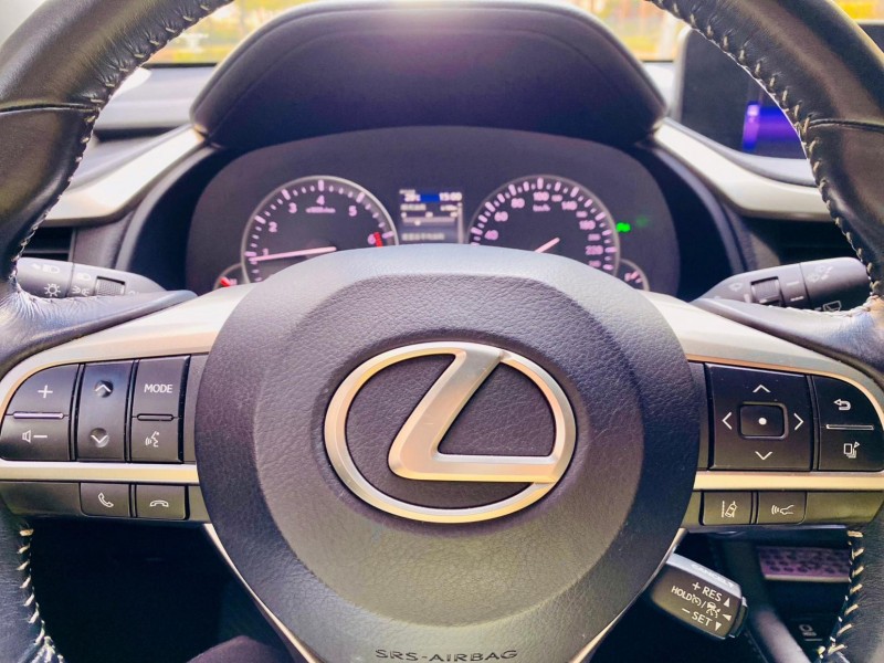 Lexus  RX 15年出廠16年式 LEXUS 凌志 RX200T 淺棕色 2.0L | 新北市汽車商業同業公會｜TACA優良車商聯盟｜中古、二手車買車賣車公會認證保固