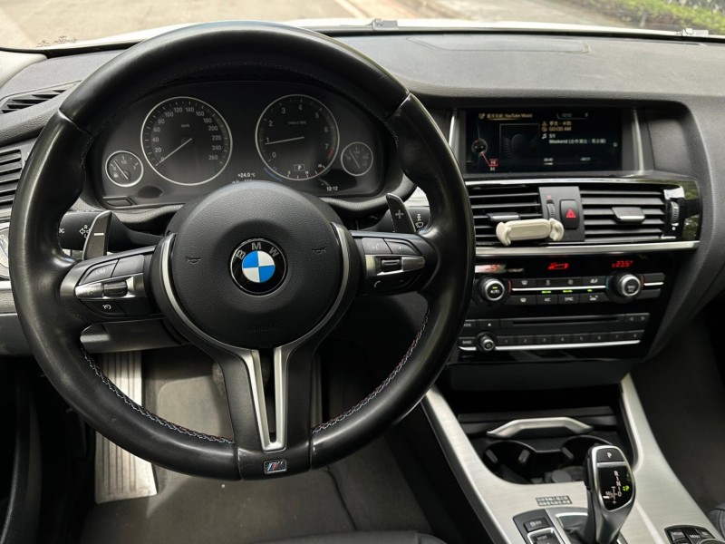 BMW/ 寶馬  X4 SERIES  X4 xDrive28i 2016年 BMW X4 XDRIVE28i 白色 2.0L M-Sport | 新北市汽車商業同業公會｜TACA優良車商聯盟｜中古、二手車買車賣車公會認證保固