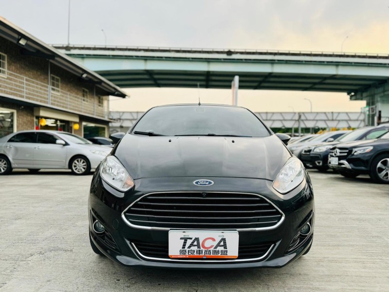 Ford/福特  Fiesta 2016年 Ford 福特 Fiesta 菲士塔 灰色 1.0L | 新北市汽車商業同業公會｜TACA優良車商聯盟｜中古、二手車買車賣車公會認證保固