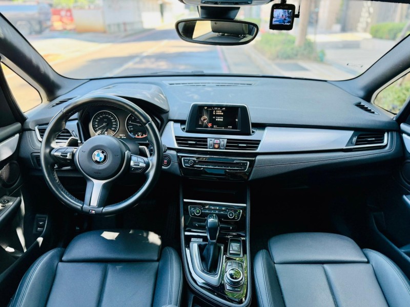 BMW/ 寶馬  2 SERIES  220i 2017年 BMW220i ActiveTourer 藍色 2.0L | 新北市汽車商業同業公會｜TACA優良車商聯盟｜中古、二手車買車賣車公會認證保固