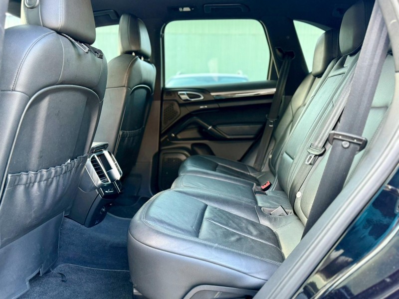 PORSCHE  Cayenne 凱安 2011年 Porsche 保時捷 Cayenne Diesel | 新北市汽車商業同業公會｜TACA優良車商聯盟｜中古、二手車買車賣車公會認證保固