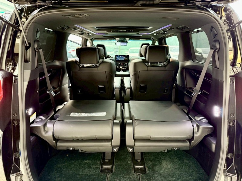 Lexus  LX 2023年 凌志 Lexus LM300h | 新北市汽車商業同業公會｜TACA優良車商聯盟｜中古、二手車買車賣車公會認證保固