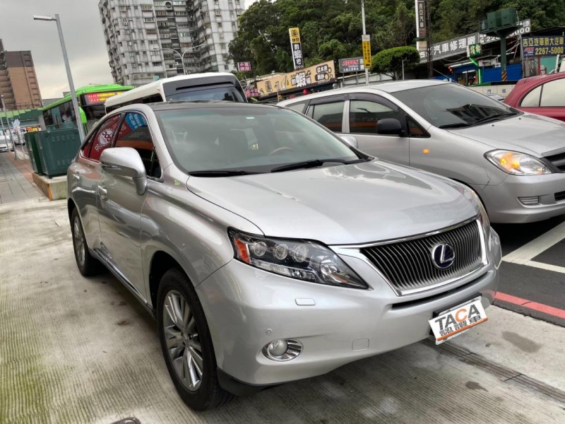 Lexus  RX 【頂級版、4WD、原廠保養】RX450h 3.5 一手車 認證車 保固車 原鈑件 | 新北市汽車商業同業公會｜TACA優良車商聯盟｜中古、二手車買車賣車公會認證保固