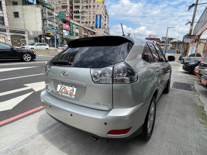 Lexus  RX 【原裝影音導航、4WD、黑內裝】RX330 3.3 認證車 無菸車 實車實價 | 新北市汽車商業同業公會｜TACA優良車商聯盟｜中古、二手車買車賣車公會認證保固