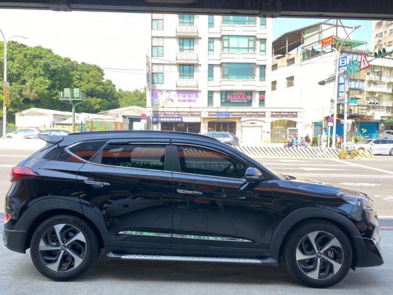 Hyundai  Tucson 【全台最美柴油旗艦4WD、最佳扭力41kgm】 | 新北市汽車商業同業公會｜TACA優良車商聯盟｜中古、二手車買車賣車公會認證保固