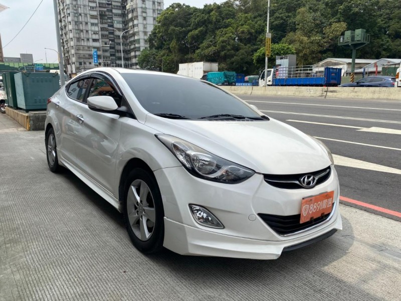 Hyundai  Elantra 【頂級天窗版、選配、免鑰匙｜贏錠】 | 新北市汽車商業同業公會｜TACA優良車商聯盟｜中古、二手車買車賣車公會認證保固