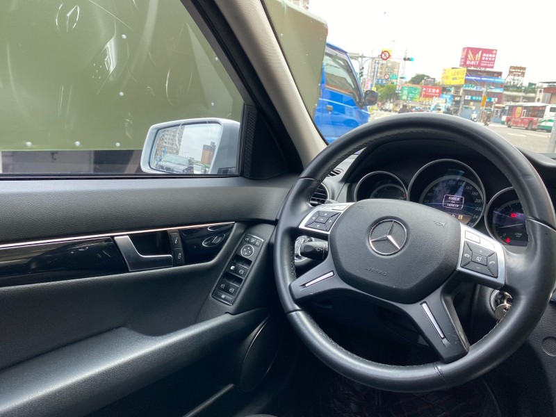 Mercedes-Benz/賓士   C-CLASS  C180 【總代理台灣賓士、認證合格｜贏錠】 | 新北市汽車商業同業公會｜TACA優良車商聯盟｜中古、二手車買車賣車公會認證保固