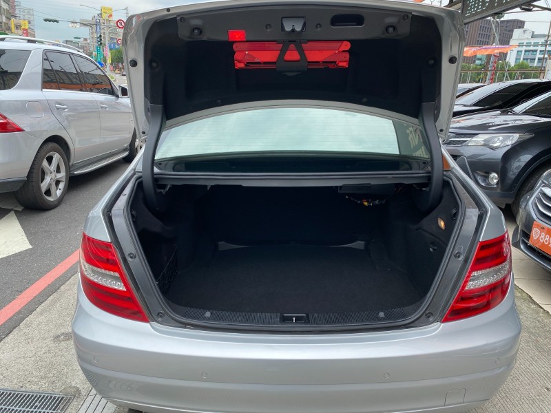 Mercedes-Benz/賓士   C-CLASS  C180 【總代理台灣賓士、認證合格｜贏錠】 | 新北市汽車商業同業公會｜TACA優良車商聯盟｜中古、二手車買車賣車公會認證保固