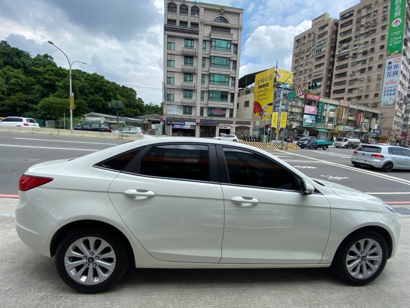 Ford/福特  Escort 【實跑9千公里、時尚頂級版｜贏錠嚴選】 | 新北市汽車商業同業公會｜TACA優良車商聯盟｜中古、二手車買車賣車公會認證保固