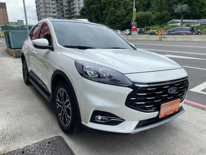 Ford/福特  Kuga 贏錠 全景 環景 旗艦X 無線充 B&O音響 只跑六千 | 新北市汽車商業同業公會｜TACA優良車商聯盟｜中古、二手車買車賣車公會認證保固
