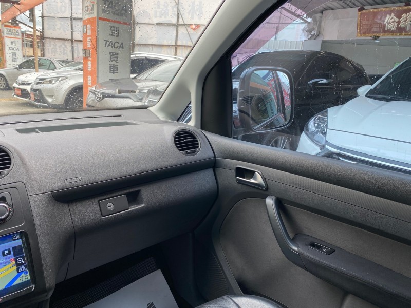 Volkswagen 福斯  Caddy (贏錠)七人原廠保養，認證一手，最佳商旅 | 新北市汽車商業同業公會｜TACA優良車商聯盟｜中古、二手車買車賣車公會認證保固