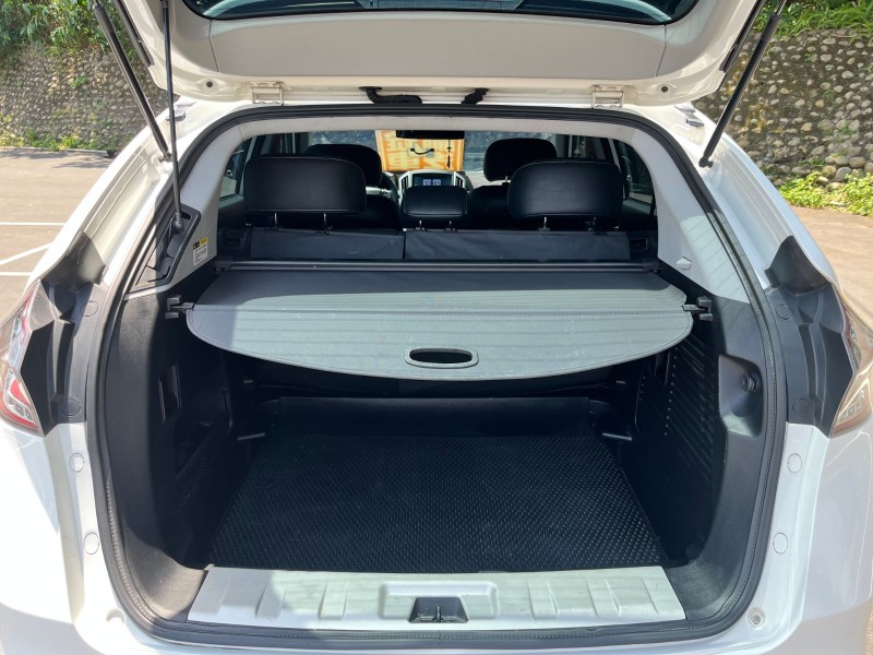 Luxgen  U6 Turbo 一手頂級旗艦、電動椅、電尾門、DAS+系統(偏移、碰撞、行人、車側警示系統) | 新北市汽車商業同業公會｜TACA優良車商聯盟｜中古、二手車買車賣車公會認證保固