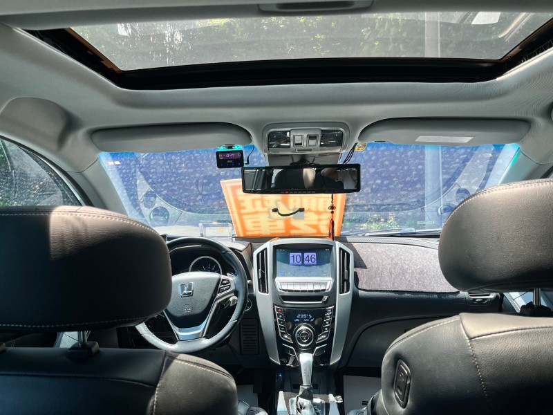 Luxgen  U6 Turbo 一手頂級旗艦、電動椅、電尾門、DAS+系統(偏移、碰撞、行人、車側警示系統) | 新北市汽車商業同業公會｜TACA優良車商聯盟｜中古、二手車買車賣車公會認證保固