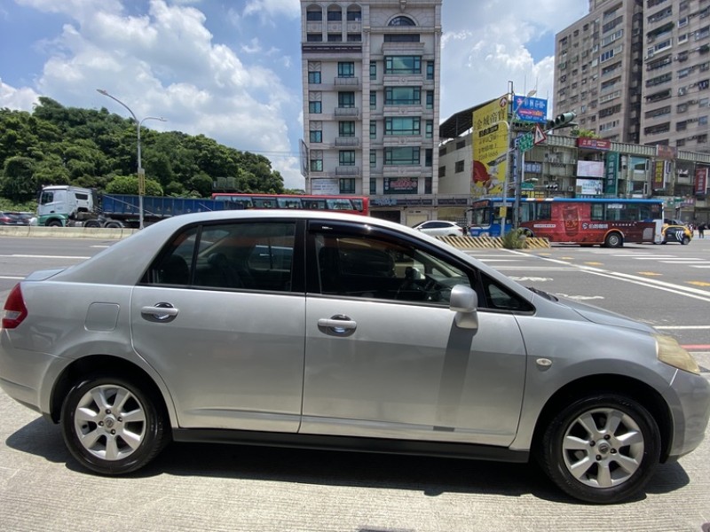 Nissan  Tiida 【只跑4萬公里、認證合格、正一手室內車庫】 | 新北市汽車商業同業公會｜TACA優良車商聯盟｜中古、二手車買車賣車公會認證保固