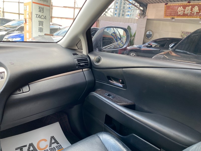 Lexus  RX RX270豪華版、導航、I key、認證合格、少跑、里程保證 | 新北市汽車商業同業公會｜TACA優良車商聯盟｜中古、二手車買車賣車公會認證保固