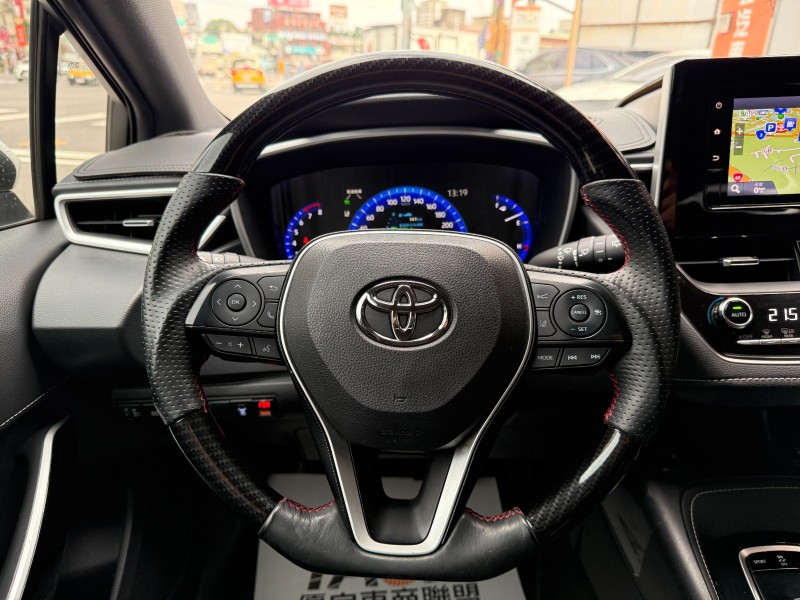 Toyota  Auris ACC跟車、撥片、賽車座椅、盲點、認證合格、HUD抬頭 | 新北市汽車商業同業公會｜TACA優良車商聯盟｜中古、二手車買車賣車公會認證保固
