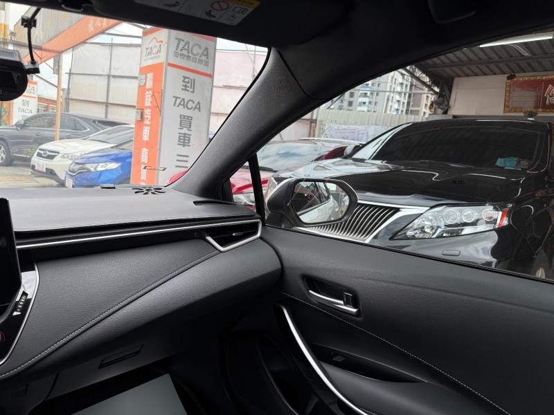Toyota  Auris ACC跟車、撥片、賽車座椅、盲點、認證合格、HUD抬頭 | 新北市汽車商業同業公會｜TACA優良車商聯盟｜中古、二手車買車賣車公會認證保固