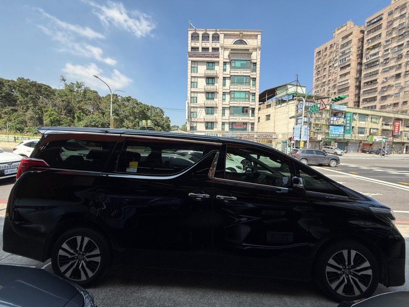 Toyota  ALPHARD TSS 2.0輔助駕駛、全速域跟車、原廠保養、黑內裝、認證合格 | 新北市汽車商業同業公會｜TACA優良車商聯盟｜中古、二手車買車賣車公會認證保固