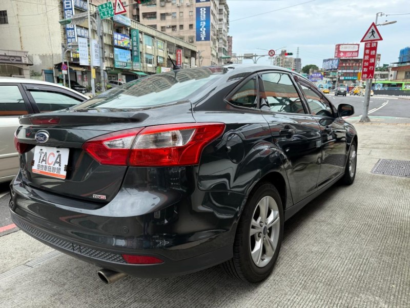 Ford/福特  Focus 低里程保證、認證合格、原鈑件、定速、倒影 | 新北市汽車商業同業公會｜TACA優良車商聯盟｜中古、二手車買車賣車公會認證保固
