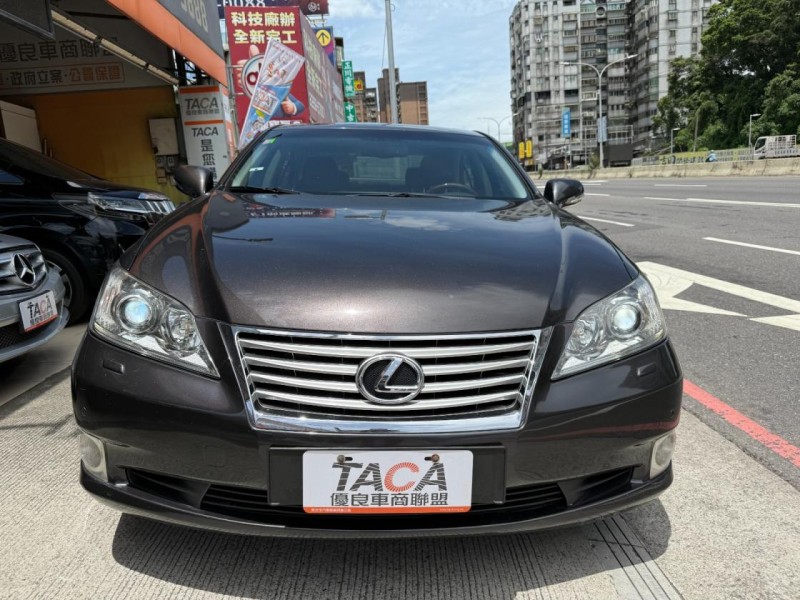 Lexus  ES 【天窗、定速、雙電動冷熱通風椅、超低里程】 | 新北市汽車商業同業公會｜TACA優良車商聯盟｜中古、二手車買車賣車公會認證保固
