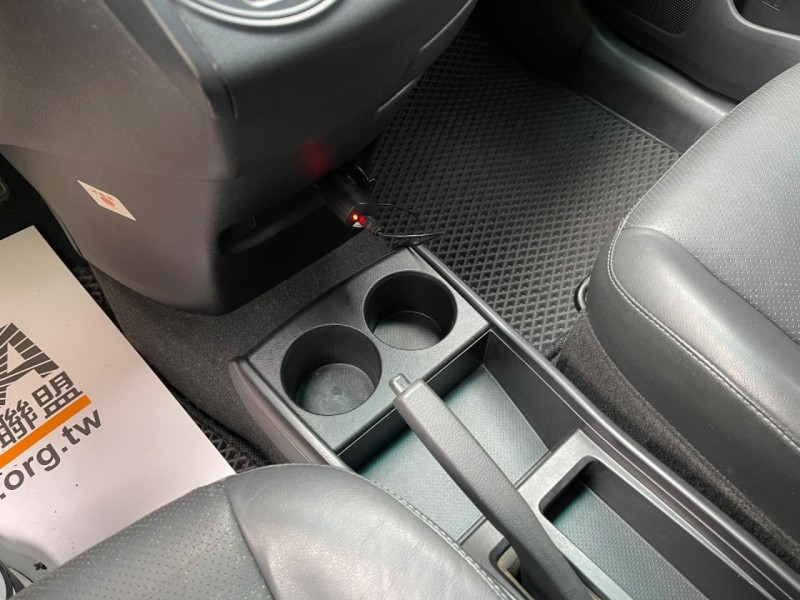 Toyota  Wish Toyota Wish 2012款 2.0 E 黑色 | 新北市汽車商業同業公會｜TACA優良車商聯盟｜中古、二手車買車賣車公會認證保固