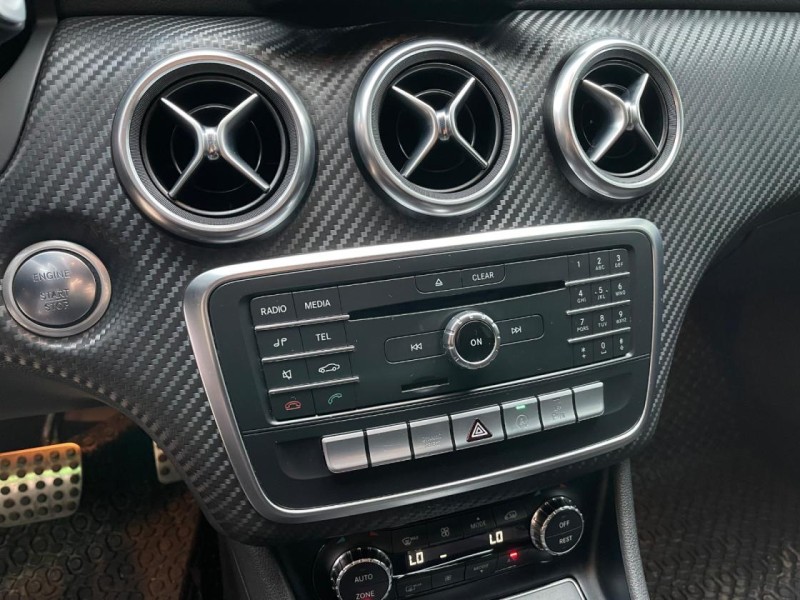 Mercedes-Benz/賓士   A-CLASS  A180 M-Benz A-Class 2016款 AMG A180 Line 白色 | 新北市汽車商業同業公會｜TACA優良車商聯盟｜中古、二手車買車賣車公會認證保固