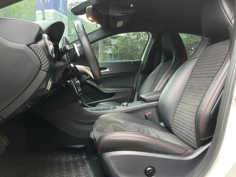 Mercedes-Benz/賓士   A-CLASS  A180 M-Benz A-Class 2016款 AMG A180 Line 白色 | 新北市汽車商業同業公會｜TACA優良車商聯盟｜中古、二手車買車賣車公會認證保固