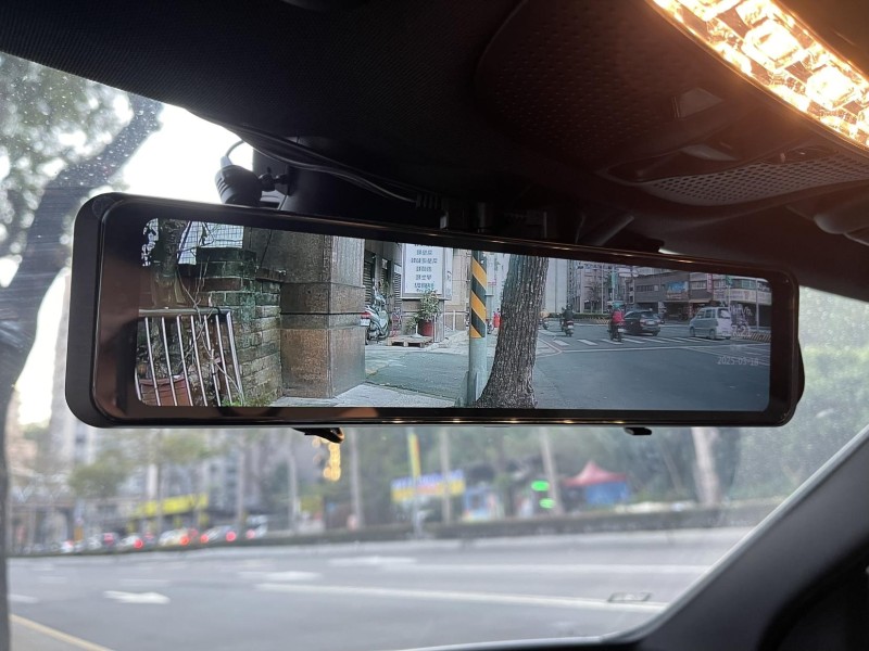 Mercedes-Benz/賓士   C-CLASS  C300 M-Benz C-Class Sedan 2015款 C300 AMG 白色 | 新北市汽車商業同業公會｜TACA優良車商聯盟｜中古、二手車買車賣車公會認證保固