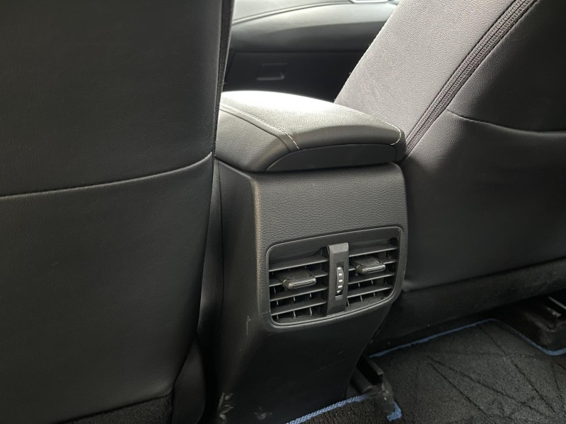 Toyota  Altis Toyota Corolla Altis 2022款 Hybrid尊爵 銀色 | 新北市汽車商業同業公會｜TACA優良車商聯盟｜中古、二手車買車賣車公會認證保固