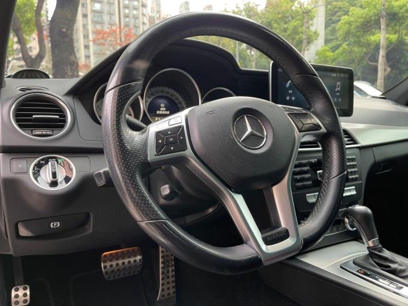 Mercedes-Benz/賓士   C-CLASS  C250 M-Benz C-Class Sedan 2012款 C250 AMG 銀色 | 新北市汽車商業同業公會｜TACA優良車商聯盟｜中古、二手車買車賣車公會認證保固