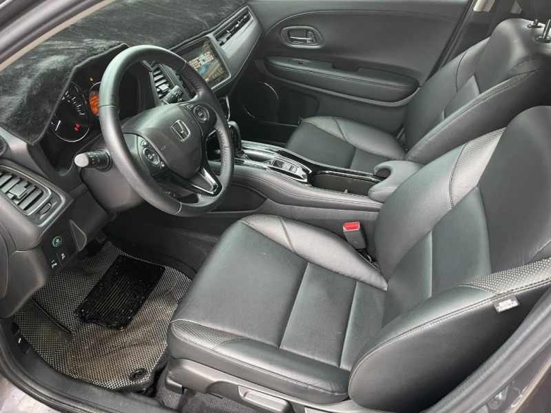 Honda  HR-V HONDA HRV S 版 換檔撥片 免鑰匙 倒車顯影 電子手剎 | 新北市汽車商業同業公會｜TACA優良車商聯盟｜中古、二手車買車賣車公會認證保固