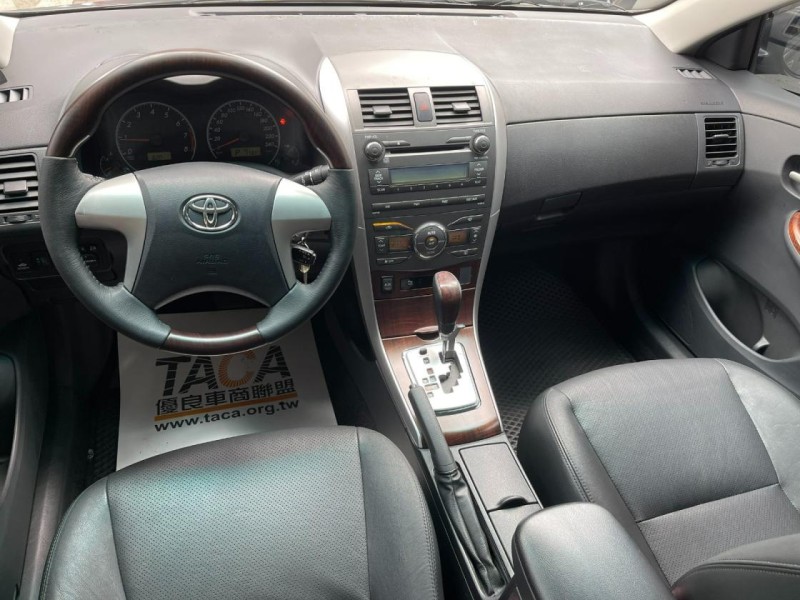 Toyota  Altis 原版件 僅跑7萬公里  15吋鋁圈 電動後折  皮椅 恆溫 定速 倒車雷達 | 新北市汽車商業同業公會｜TACA優良車商聯盟｜中古、二手車買車賣車公會認證保固