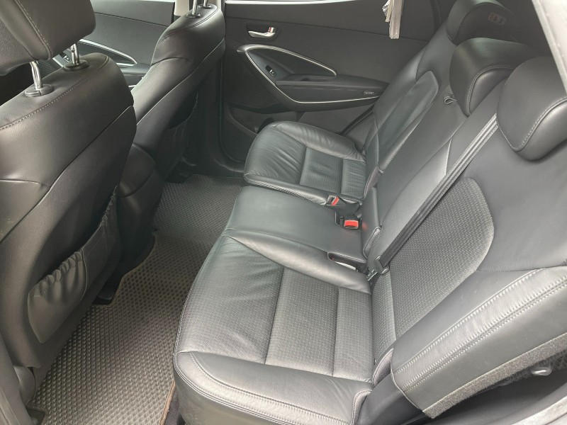 Hyundai  Santa Fe SANTA FE 山土匪 2.2柴油 5+2 七人座 一手車 全原廠保養 車況優 | 新北市汽車商業同業公會｜TACA優良車商聯盟｜中古、二手車買車賣車公會認證保固