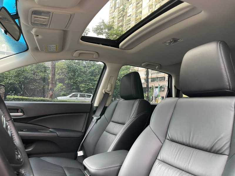 Honda  CR-V CRV VTIS 原廠保養 車況優 天窗 快撥 倒車顯影 恆溫 | 新北市汽車商業同業公會｜TACA優良車商聯盟｜中古、二手車買車賣車公會認證保固