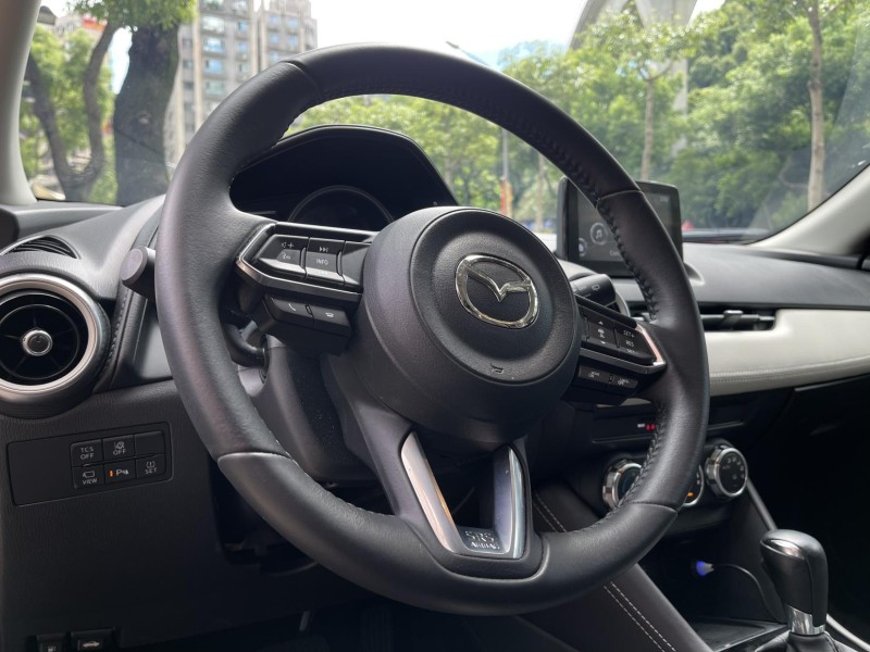 Mazda  CX-3 CX-3 旗艦 2.0 跟車 360環景 電子手煞 BOSE音響 電動椅 車偏 | 新北市汽車商業同業公會｜TACA優良車商聯盟｜中古、二手車買車賣車公會認證保固