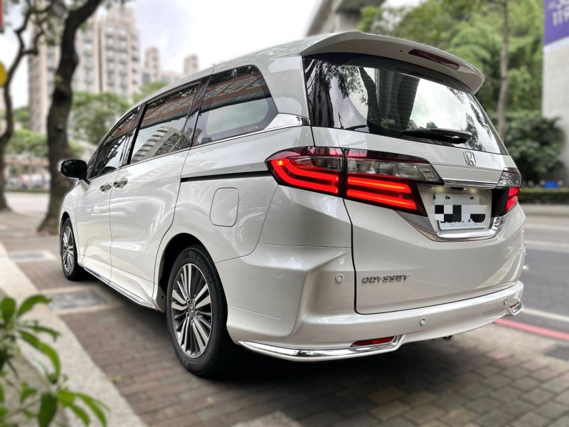 Honda  Odyssey ODYSSEY 2.4 APEX  全原廠保養 電尾門 雙電動滑門 360環景 | 新北市汽車商業同業公會｜TACA優良車商聯盟｜中古、二手車買車賣車公會認證保固