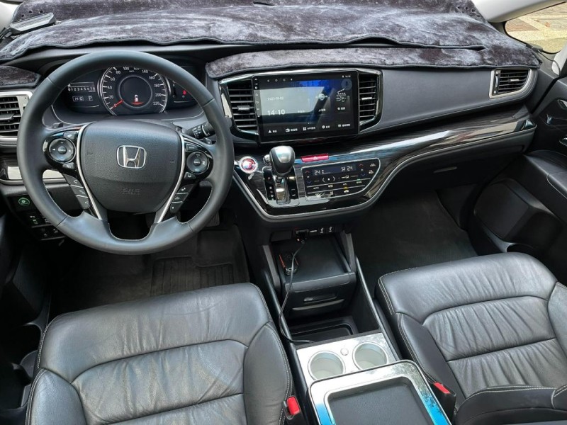 Honda  Odyssey ODYSSEY 2.4 APEX  全原廠保養 電尾門 雙電動滑門 360環景 | 新北市汽車商業同業公會｜TACA優良車商聯盟｜中古、二手車買車賣車公會認證保固