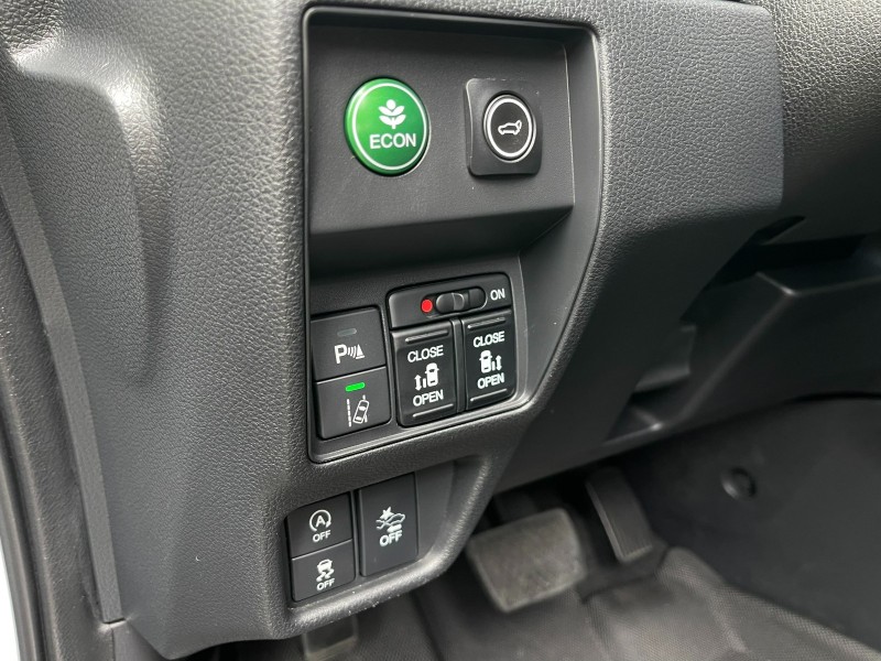 Honda  Odyssey ODYSSEY 2.4 APEX  全原廠保養 電尾門 雙電動滑門 360環景 | 新北市汽車商業同業公會｜TACA優良車商聯盟｜中古、二手車買車賣車公會認證保固