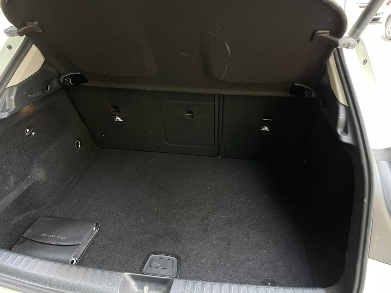 Mercedes-Benz/賓士   GLA-CLASS  GLA180 BENZ GLA180 原版件 免鑰匙 快撥 多功能方向盤 電尾門 倒車顯影 | 新北市汽車商業同業公會｜TACA優良車商聯盟｜中古、二手車買車賣車公會認證保固