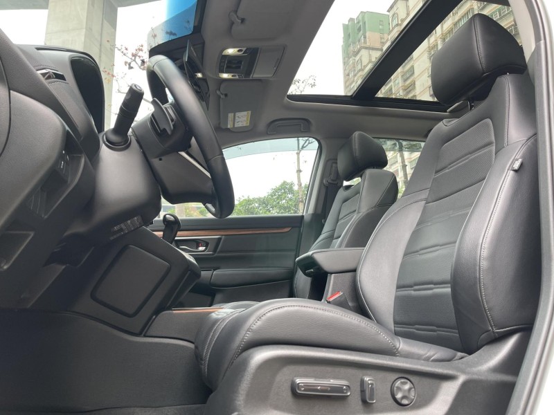 Honda  CR-V 本田 CRV S版 原版 全原廠保養 全景天窗 跟車 電尾門 車道偏移 | 新北市汽車商業同業公會｜TACA優良車商聯盟｜中古、二手車買車賣車公會認證保固