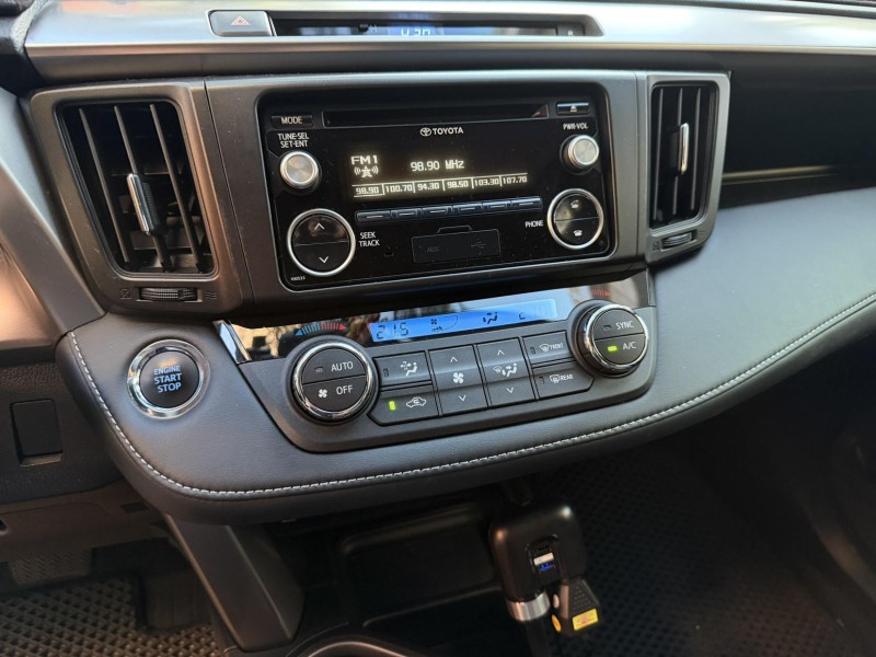 Toyota  RAV4 RAV4 2.0 免鑰匙啟閉 市場最低里程100%保證準 車色不喜歡 送包膜改色 | 新北市汽車商業同業公會｜TACA優良車商聯盟｜中古、二手車買車賣車公會認證保固