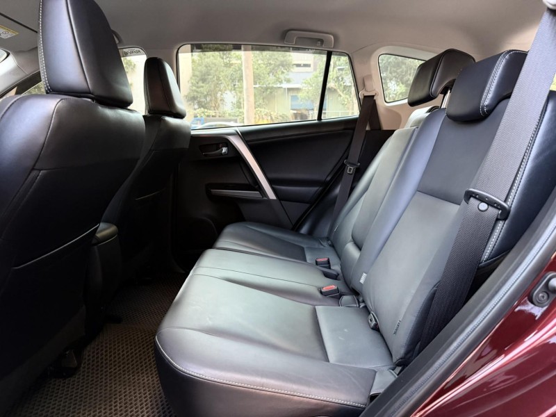 Toyota  RAV4 RAV4 2.0 免鑰匙啟閉 市場最低里程100%保證準 車色不喜歡 送包膜改色 | 新北市汽車商業同業公會｜TACA優良車商聯盟｜中古、二手車買車賣車公會認證保固