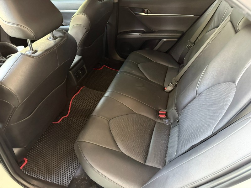 Toyota  Camry TOYOTA CAMRY 油電 尊爵版 全速跟車 抬顯HUD 盲點偵測 | 新北市汽車商業同業公會｜TACA優良車商聯盟｜中古、二手車買車賣車公會認證保固