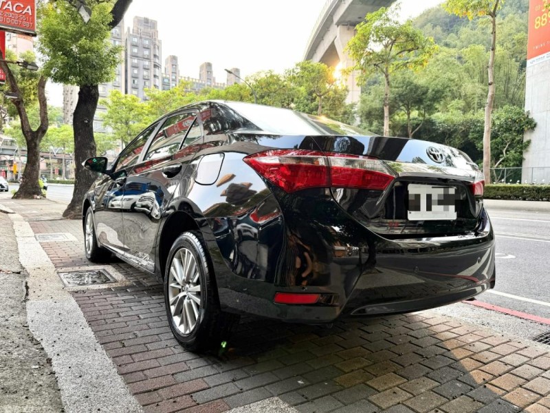 Toyota  Altis ALTIS 1.8  S+版 免鑰匙 摸門 定速 恆溫 導航 倒車顯影 | 新北市汽車商業同業公會｜TACA優良車商聯盟｜中古、二手車買車賣車公會認證保固